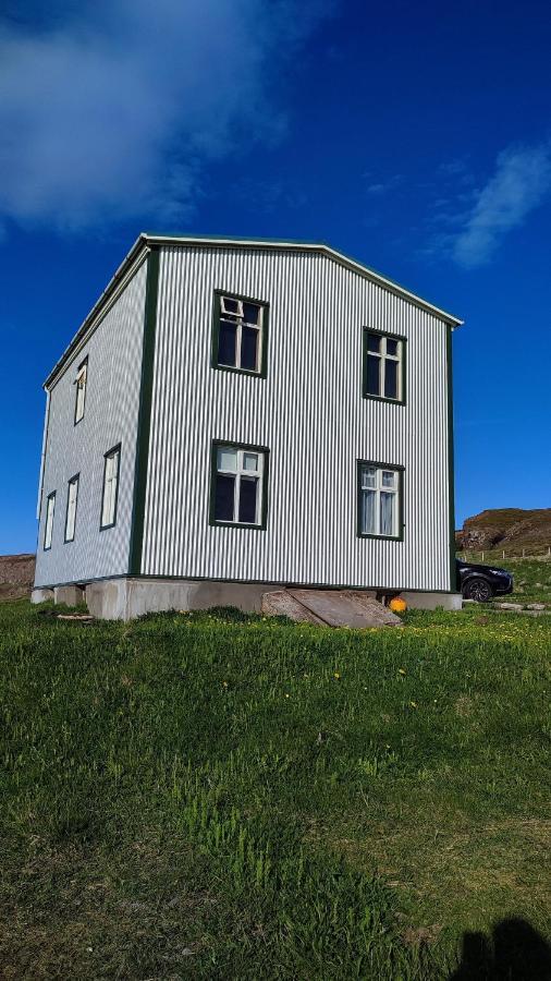 Happy-Cove Guesthouse - By The Sea Bakkafjorthur Exterior photo