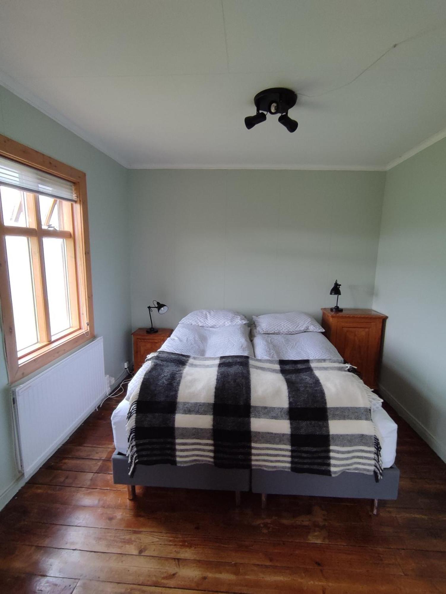 Happy-Cove Guesthouse - By The Sea Bakkafjorthur Room photo